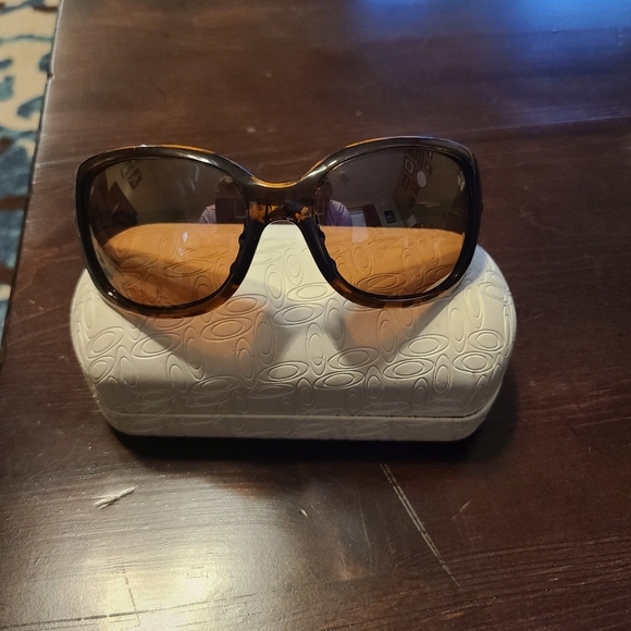 Oakley Accessories - Oakley Neccessity Sunglasses